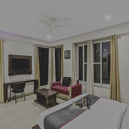 Townhouse 22956 Hotel Grand Residency Delhi  Exterior photo