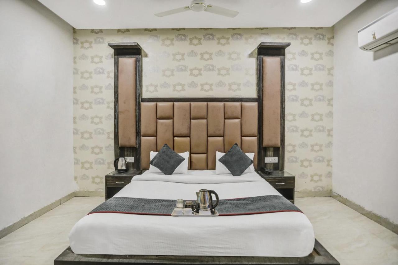 Townhouse 22956 Hotel Grand Residency Delhi  Exterior photo